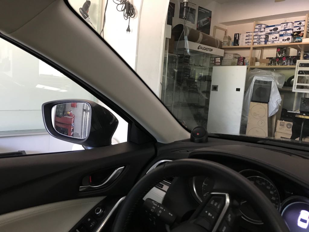 Hi-Fi Car 7